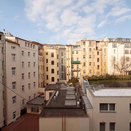 Churchill Heritage Apartments Prague Exterior photo