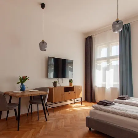 Churchill Heritage Apartments Prague Exterior photo